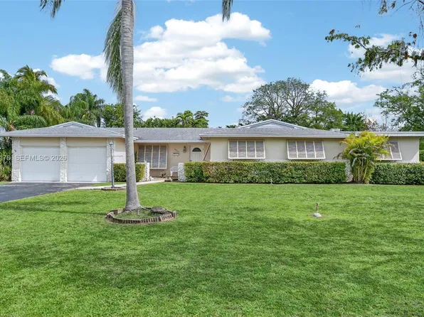 10753 SW 118th St, Miami, FL 33176