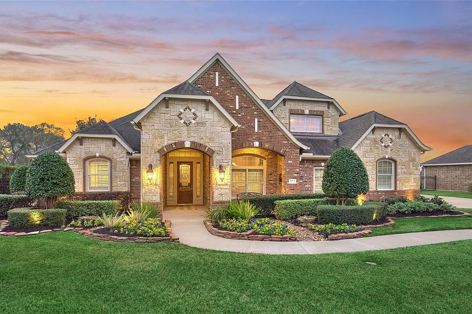 1st image of 20715 Fairhaven Crossing Dr
