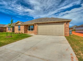 1821 W Antler Way, Mustang, OK 73064