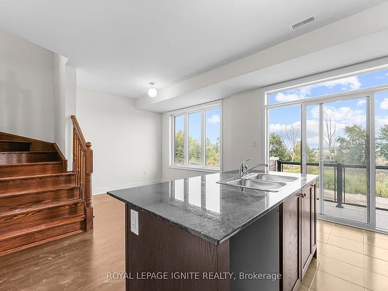 70 Thule St — Photo 17