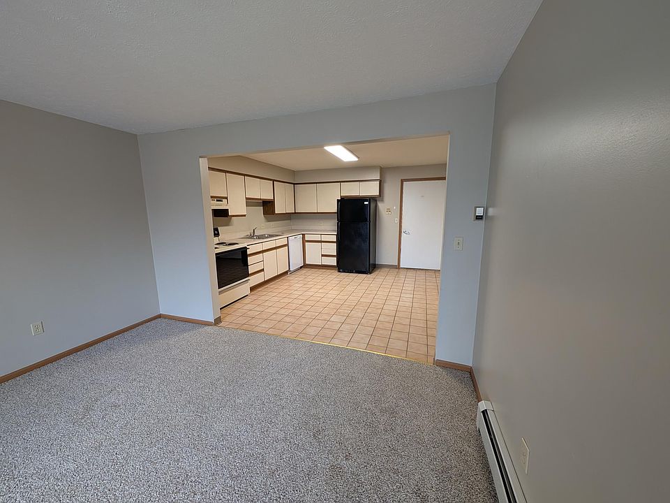 Open concept kitchen/living