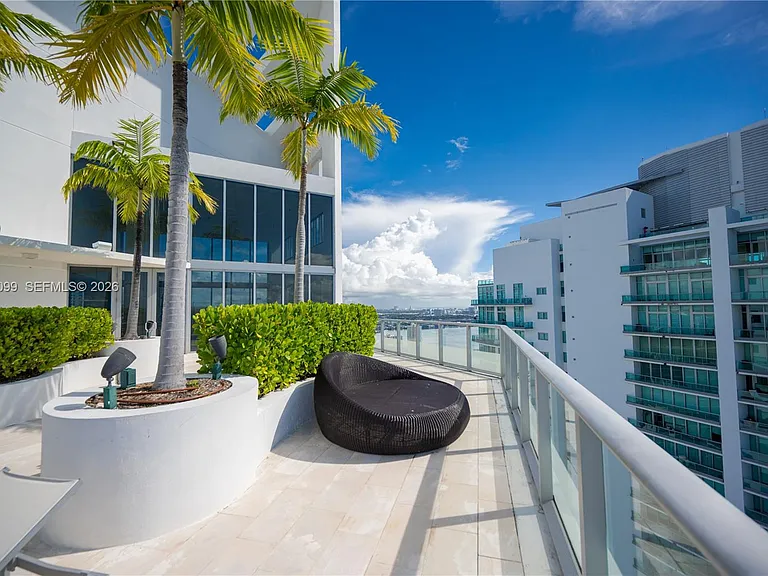 1300 Brickell Bay Dr #710 — Photo 33