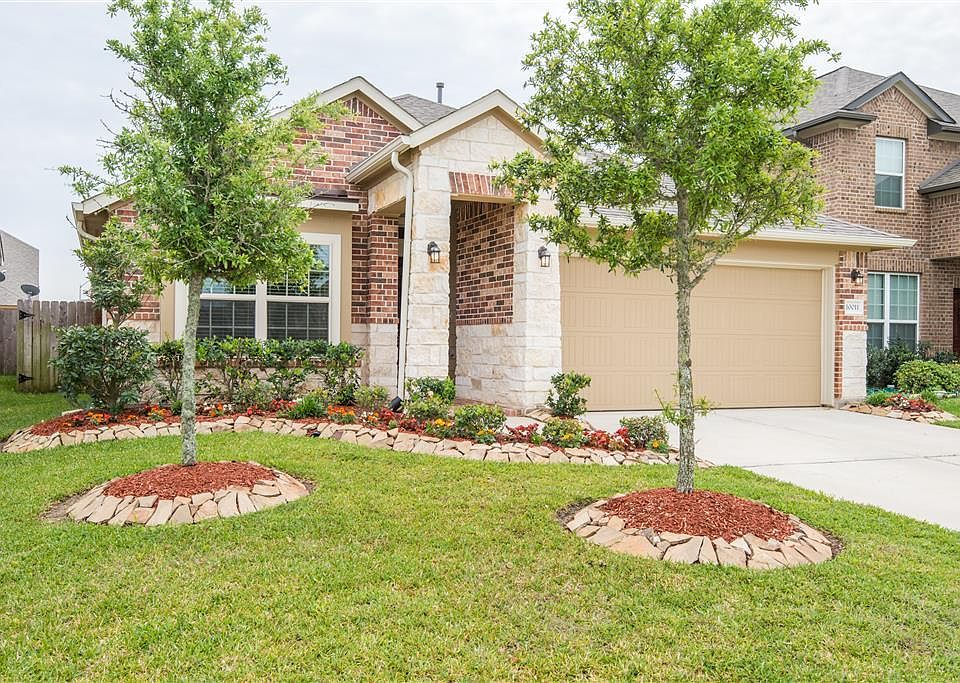 1st image of 10011 Boulder Bend Ln