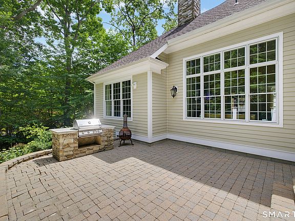 3rd image of 158 Appian Way