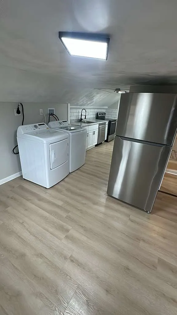 2 bed, 600 sqft, $1,495 — Photo 2