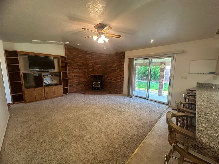 2268 S 2350 E — Photo 35