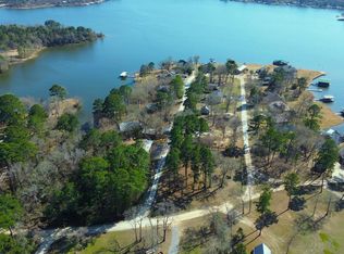 Lake Shore Dr, Grapeland, TX