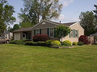 562 Springfield St NW, Comstock Park, MI 49321