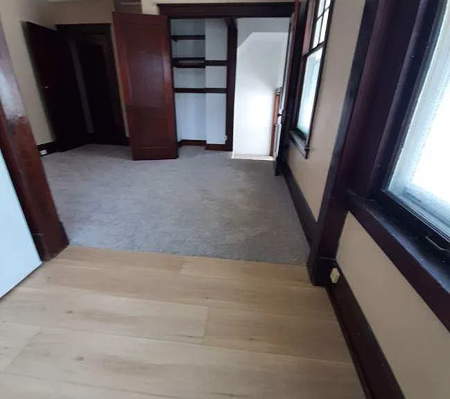110 Lafayette Ave SE #3 — Photo 2