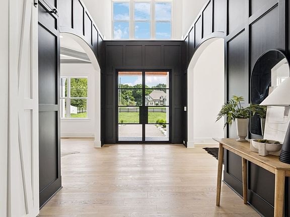 2nd image of 360 Rucker Rd