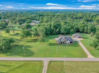 2601 Bugscuffle Rd, Lavaca, AR 72941