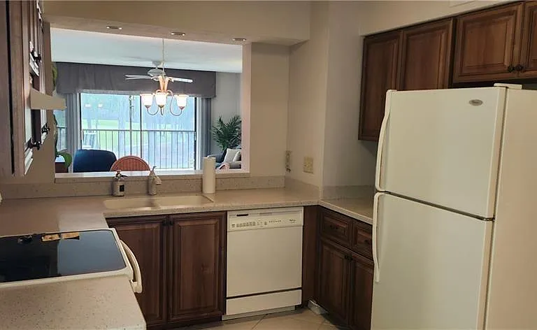 221 Fox Glen Dr #2207 — Photo 5