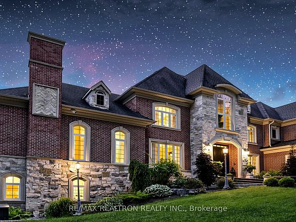 2nd image of 29 Moraine Forest Trl