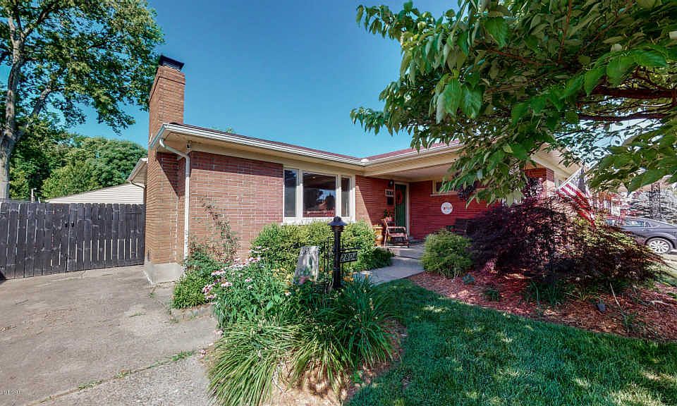 1st image of 2804 Parklawn Dr