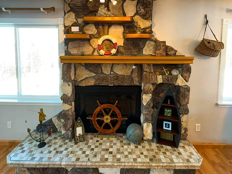 7246 Old Hillside Way — Photo 9