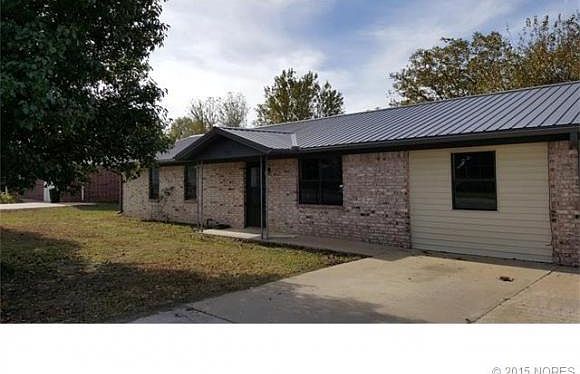 2nd image of 305 Ted Allen Ln
