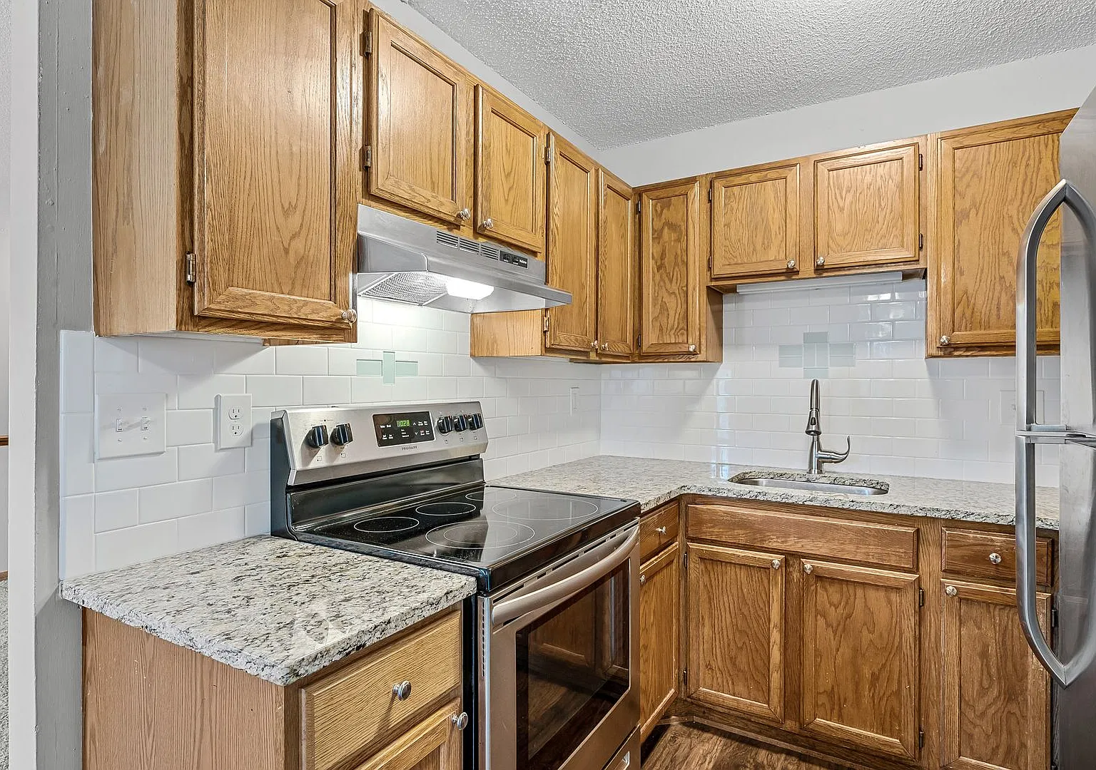 Single family home — Photo 3