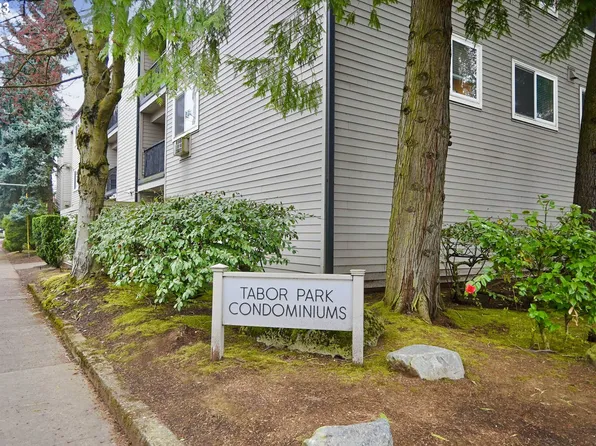 6600 SE Division St APT 309, Portland, OR 97206