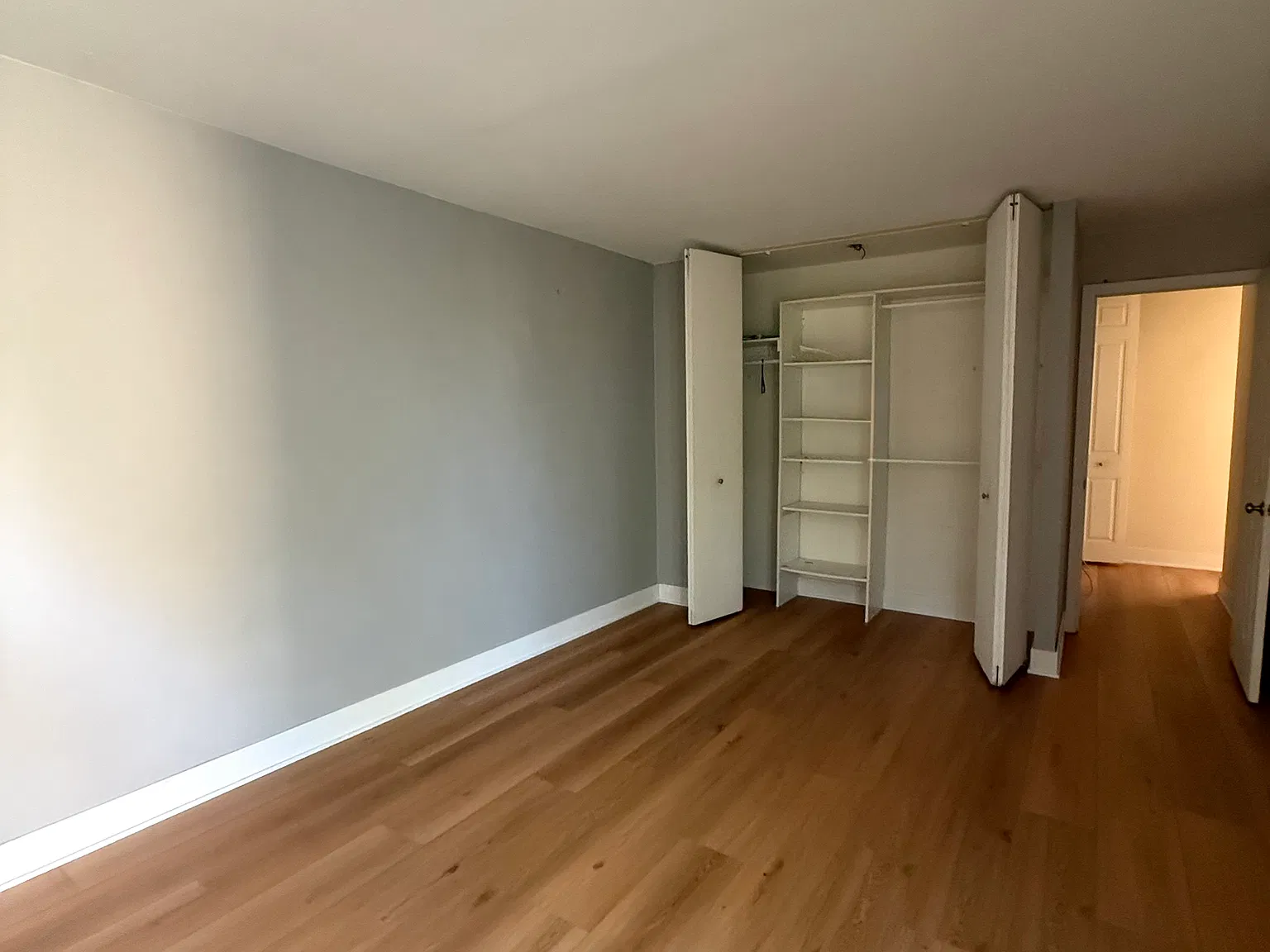 2 bed, 1020 sqft, $2,200 — Photo 2