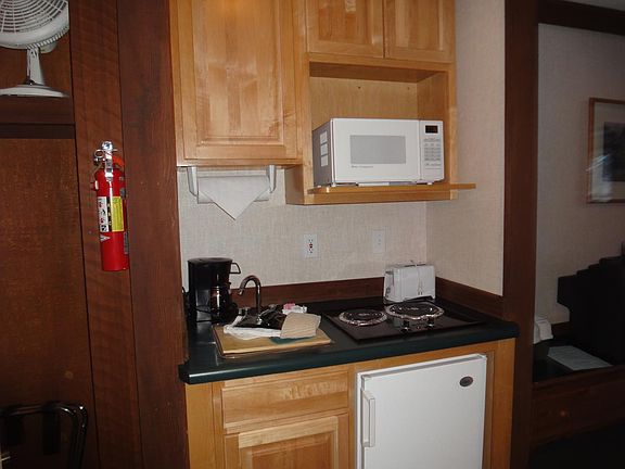 3rd image of 333 S Davis St