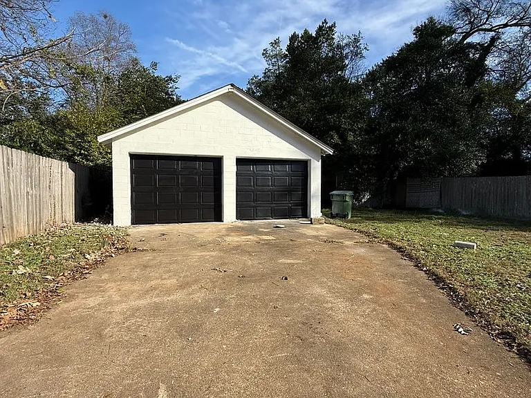 15 Bradley Dr — Photo 30