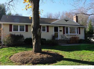 152 Lower Ln, Berlin, CT 06037
