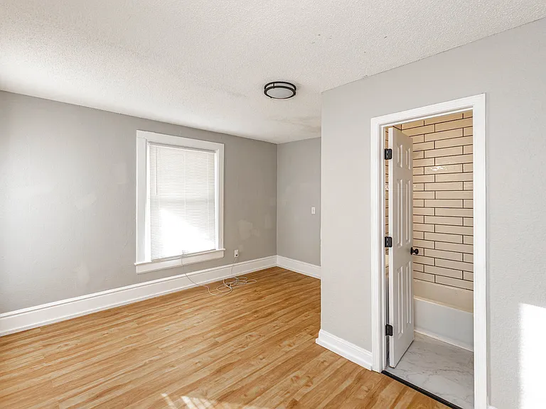 3901 Central St — Photo 18