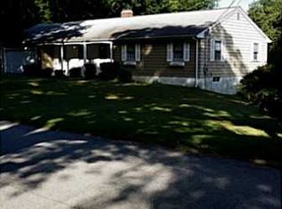 170 Fairfield Dr, North Kingstown, RI 02852