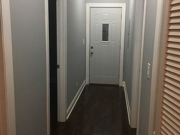 3rd image of 2047 W 18th St Floor 1