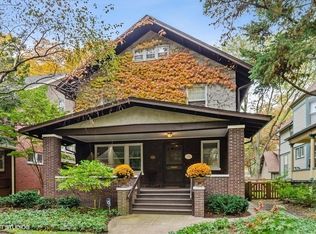 1024 Maple Ave, Evanston, IL 60202