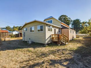 39 Pennsylvania Ave, Petrolia, CA 95558