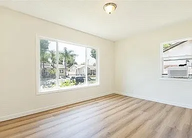 11420 Mina Ave #1 — Photo 5