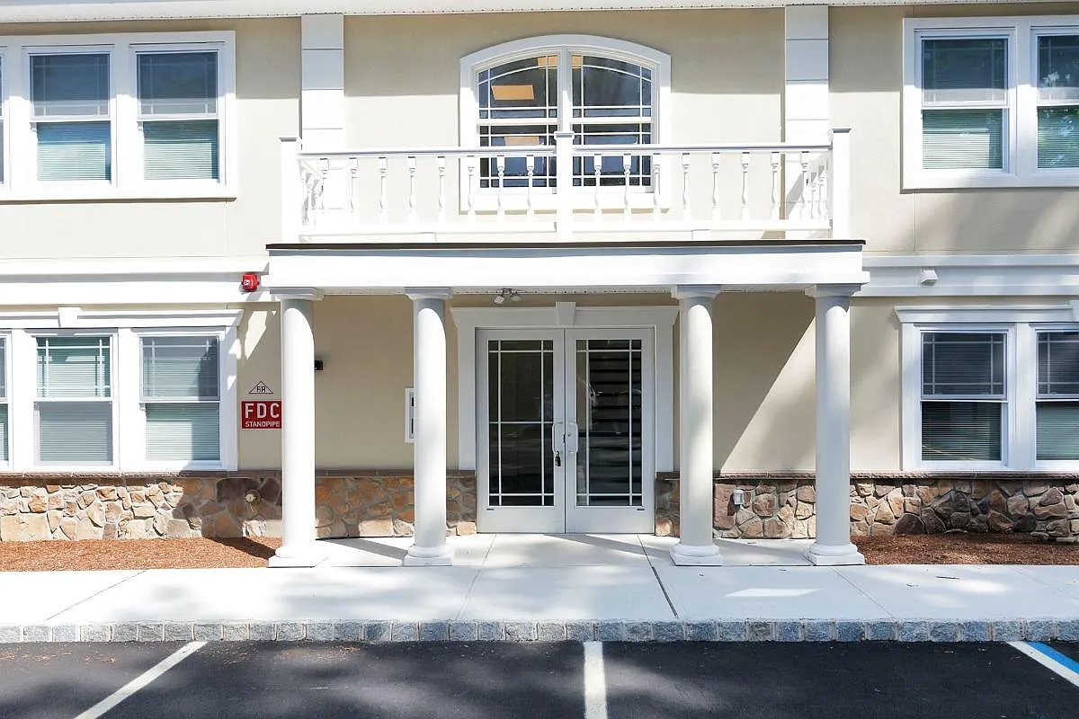 Front Entrance - 31 Green Pond Rd