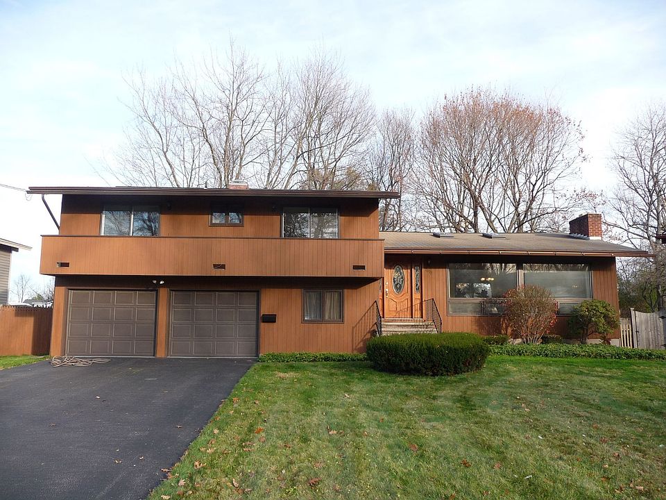 7632 Villa Maria