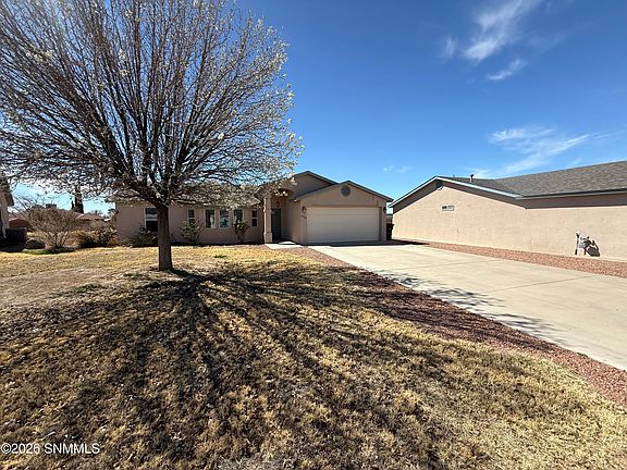 2nd image of 2324 Sierra Vista Ct
