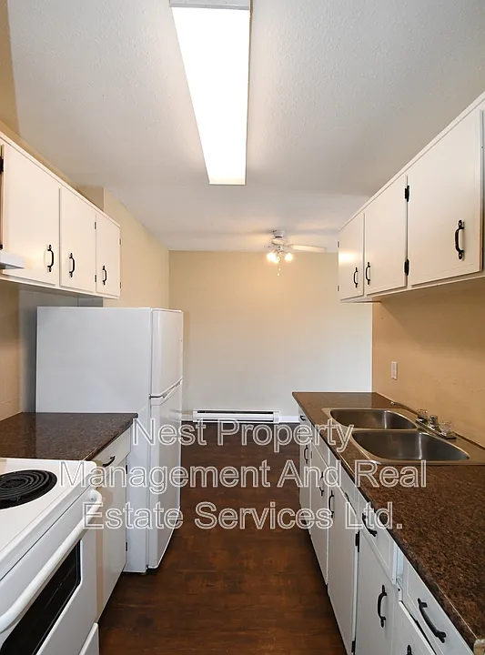 4280 Quentin Ave #301