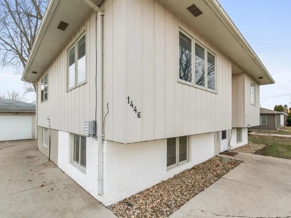 1446 E Ridgeway Ave, Waterloo, IA 50702