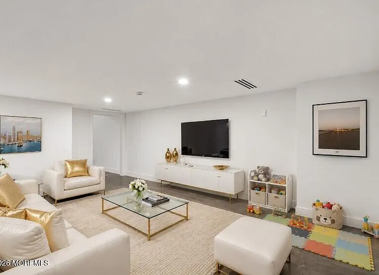 9 Minerva St #1 — Photo 22