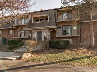 118 E Bailey Rd APT A, Naperville, IL 60565