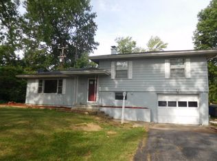 2702 Townway Rd, Danville, IL 61832