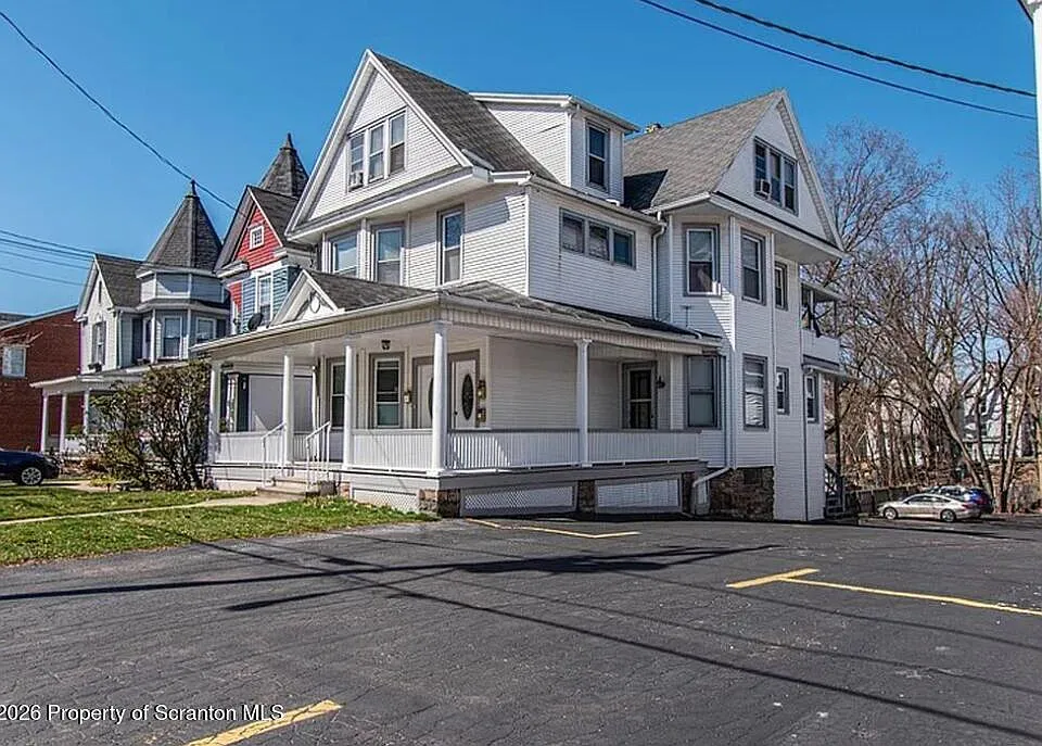 1635 Wyoming Ave #2