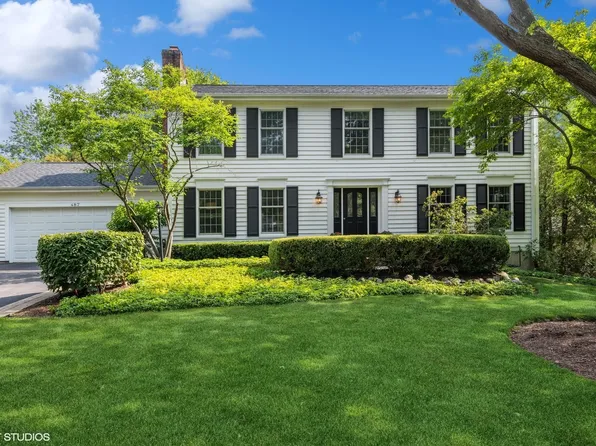 487 W Hillside Ave, Barrington, IL 60010