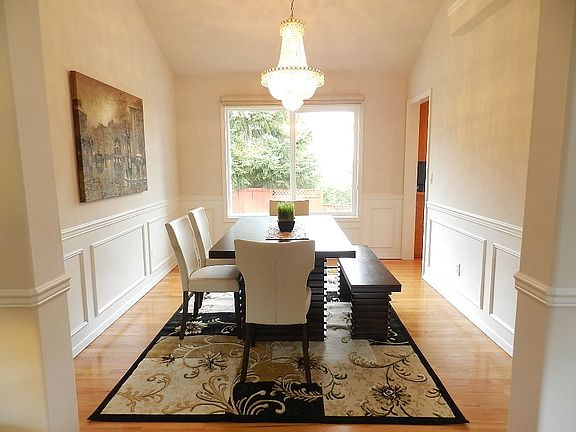 Formal dining room