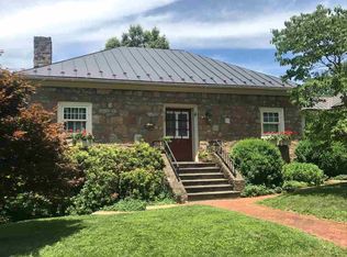 1125 Dryden Ln, Charlottesville, VA 22903