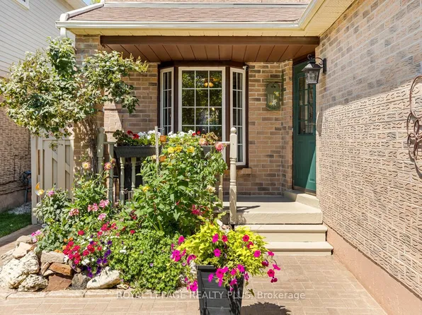 3189 Coldstream Rd, Mississauga, ON L5L 5J7