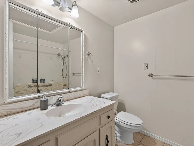 4005 Haverford Ave — Photo 12