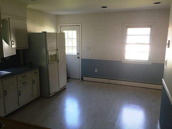 HUGE eat-in kitchen
