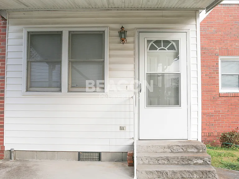 420 S 19th St — Photo 26