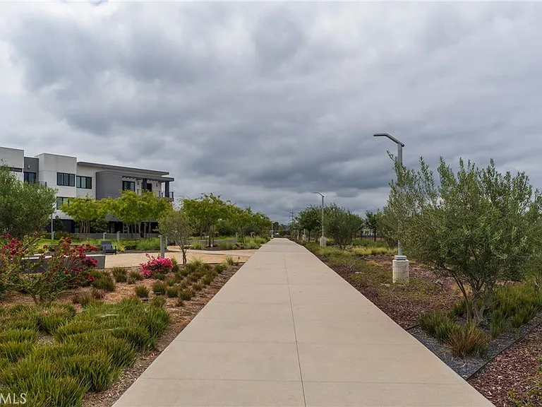 16285 Veterans Way — Photo 47