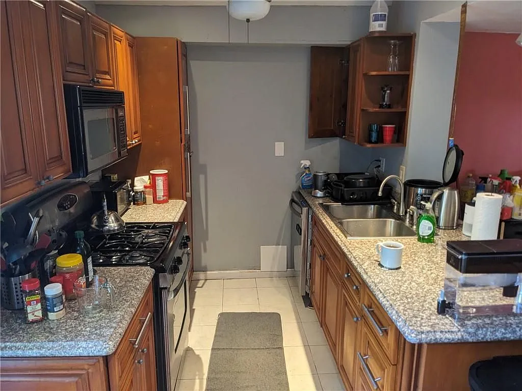 5 bed, 2.0 bath, 1404 sqft, $750 — Photo 4